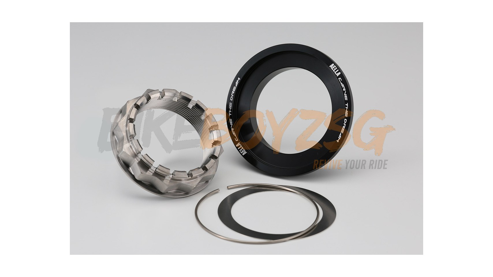Titanium Nut & Aluminum billet spacer for Ducati rear axle set - Black